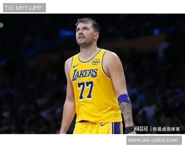 东契奇盛赞斯玛特防守技巧称其独特表现令人惊叹